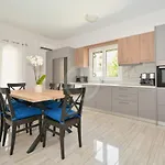 Apartment Chrysilia