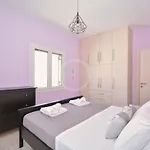 Chrysilia * Ermioni