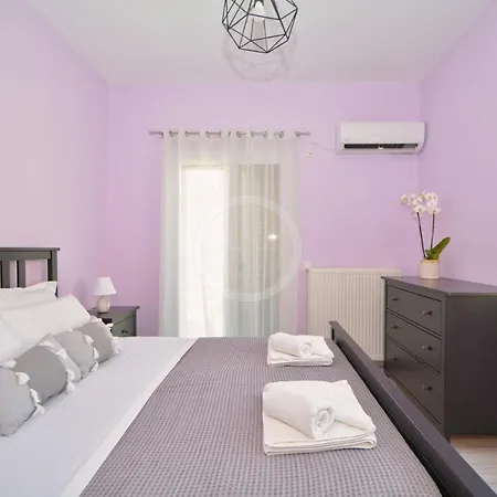 Chrysilia Apartman *