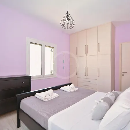 Chrysilia * ארמיוני