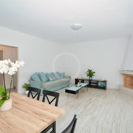 Chrysilia Apartment Ermioni